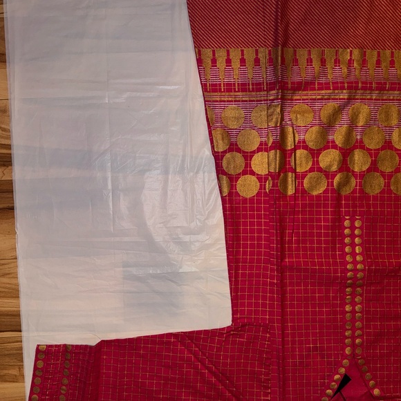 Red and Gold Patterned Dress - Picture 8 of 10